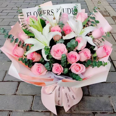 揭阳18朵粉玫瑰2支百合，我的心尖宝贝