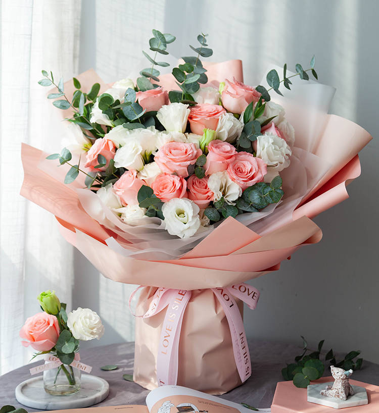 揭阳女朋友妈妈过生日，送花应该怎么选？